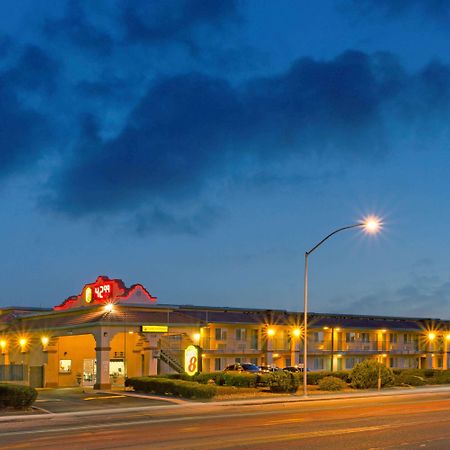 Super 8 By Wyndham Tucson Downtown Convention Center Hotel Exterior foto